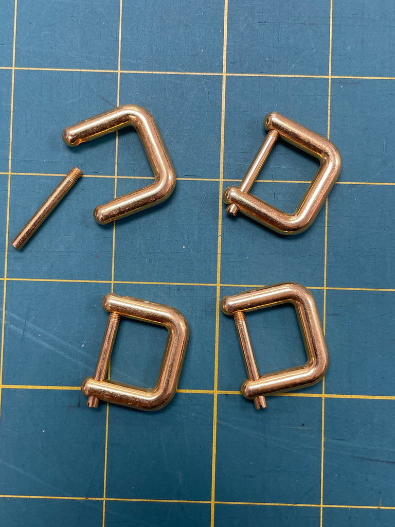 Metal D-Rings with Screw-In Pins - Gold Toned