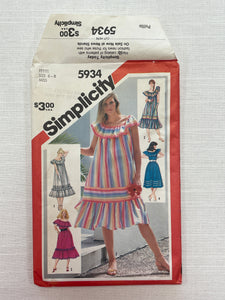 1983 Simplicity 5934 Sewing Pattern - Dress