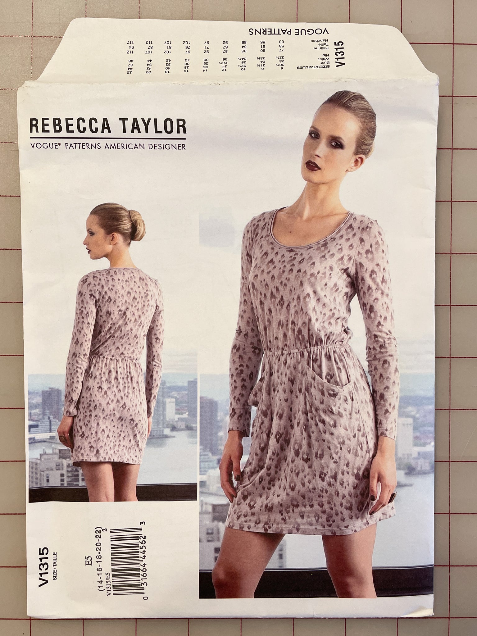 SALE 2012 Vogue 1315 Pattern - Dress FACTORY FOLDED