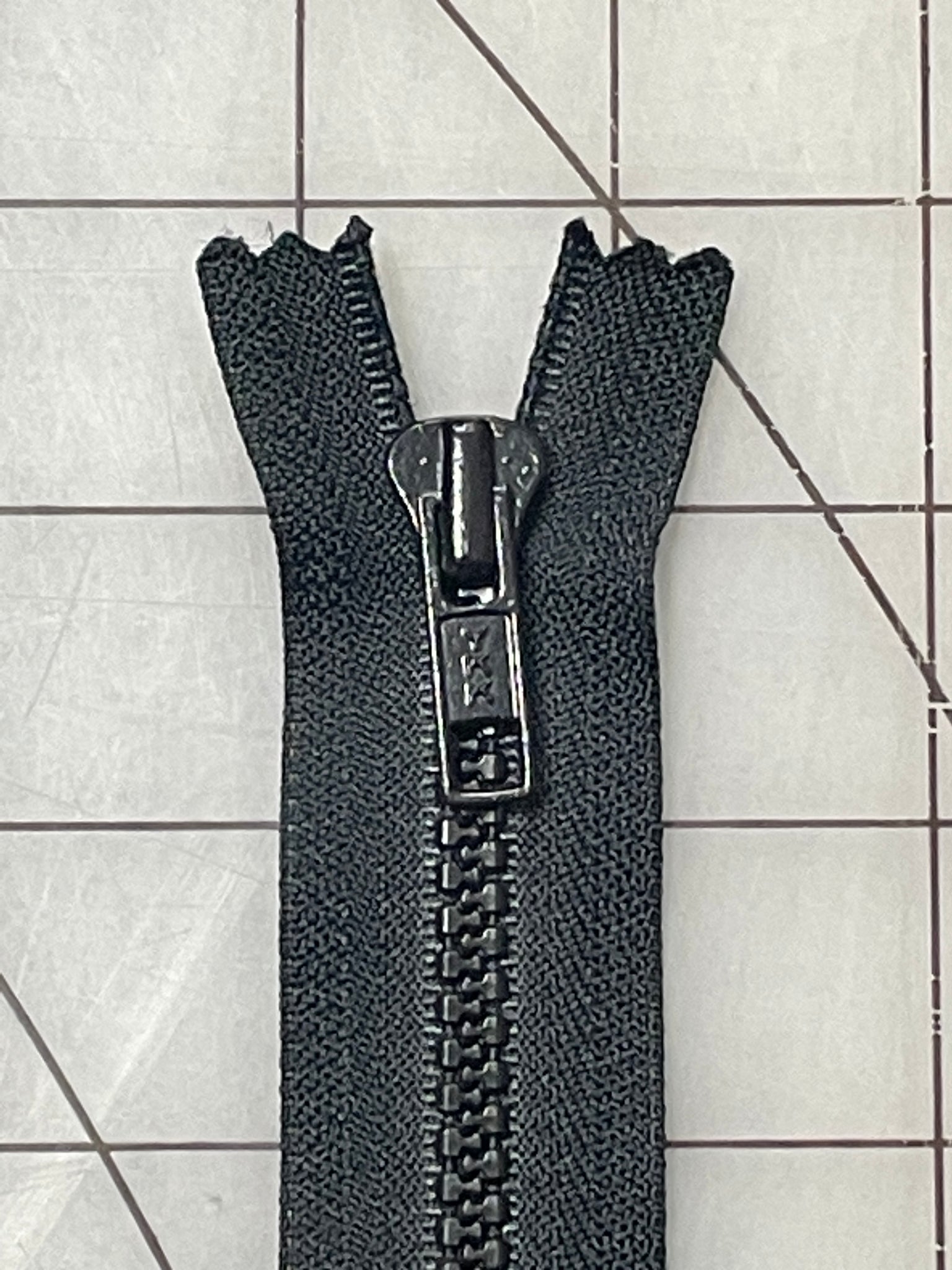 SALE Zipper Molded Teeth Metal Teeth 5" - Black