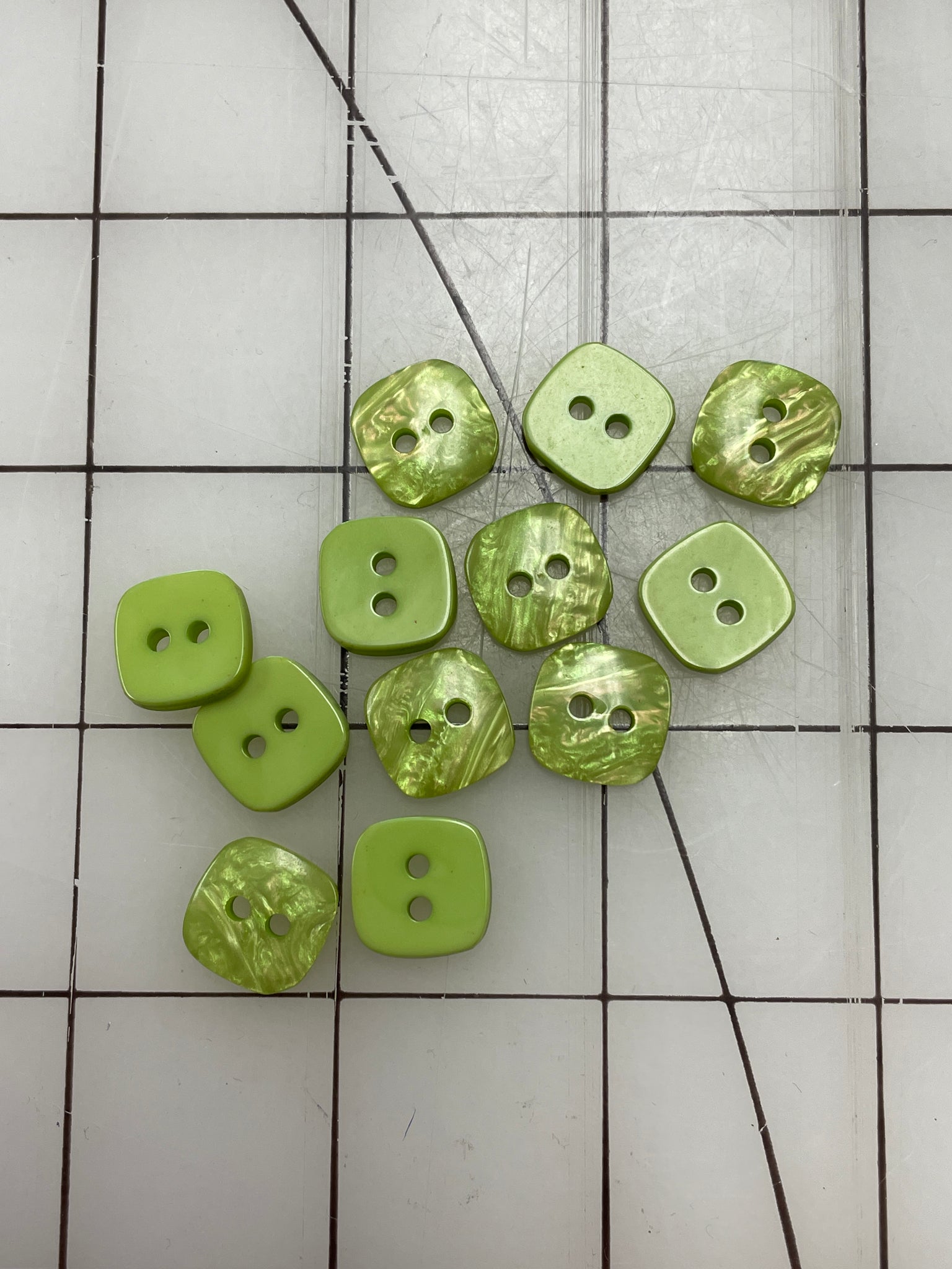Button Set of 12 Plastic - Pearlized Green