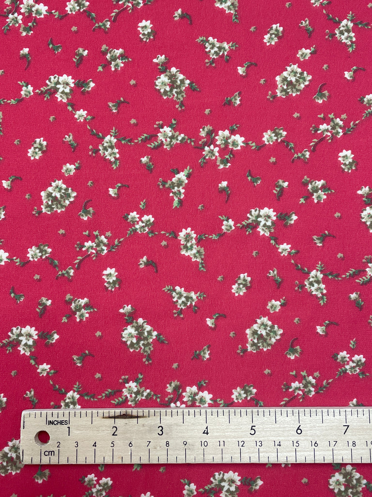Polyester Georgette Vintage - Red with Ecru and Green Flowers