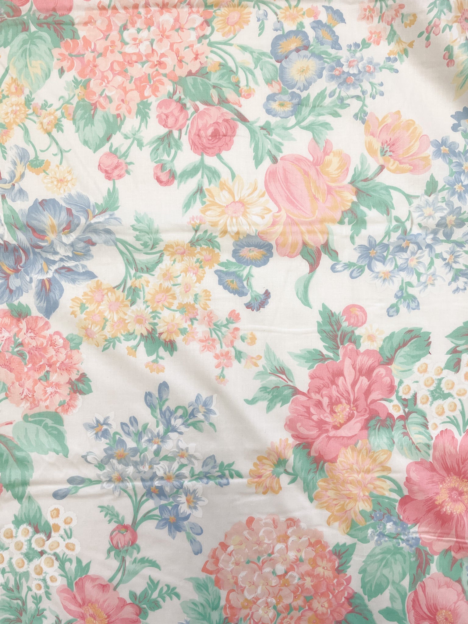 2 1/4 YD Poly/Cotton Polished Vintage - White with Pink and Yellow Flowers