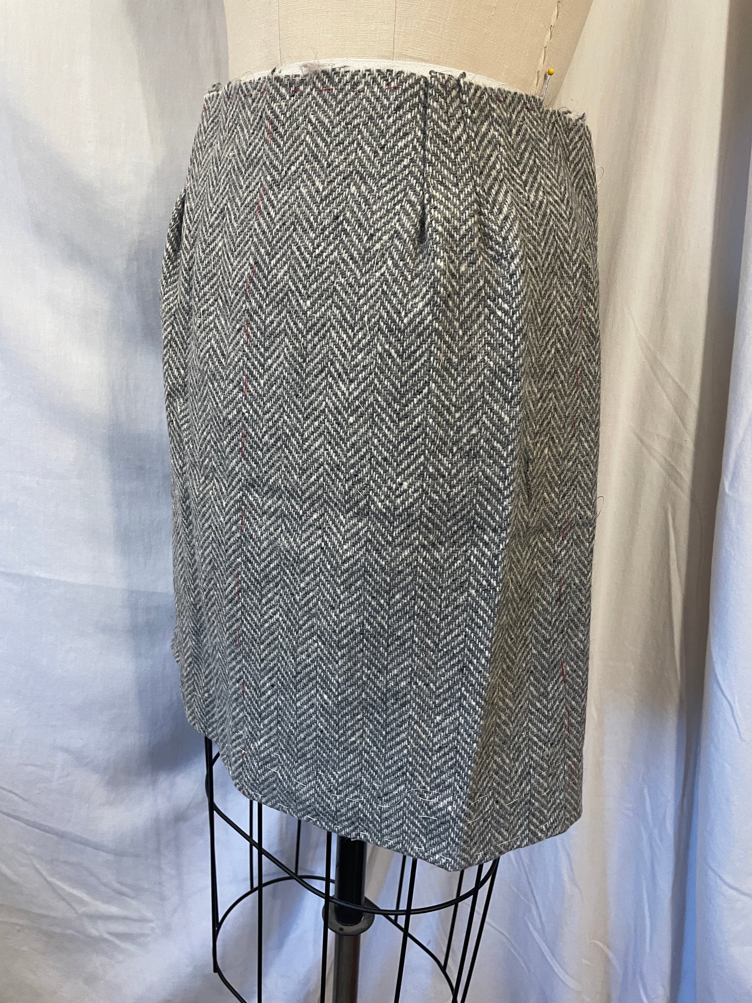 Vintage Wool Pencil Skirt U.F.O. - Gray and White Herringbone