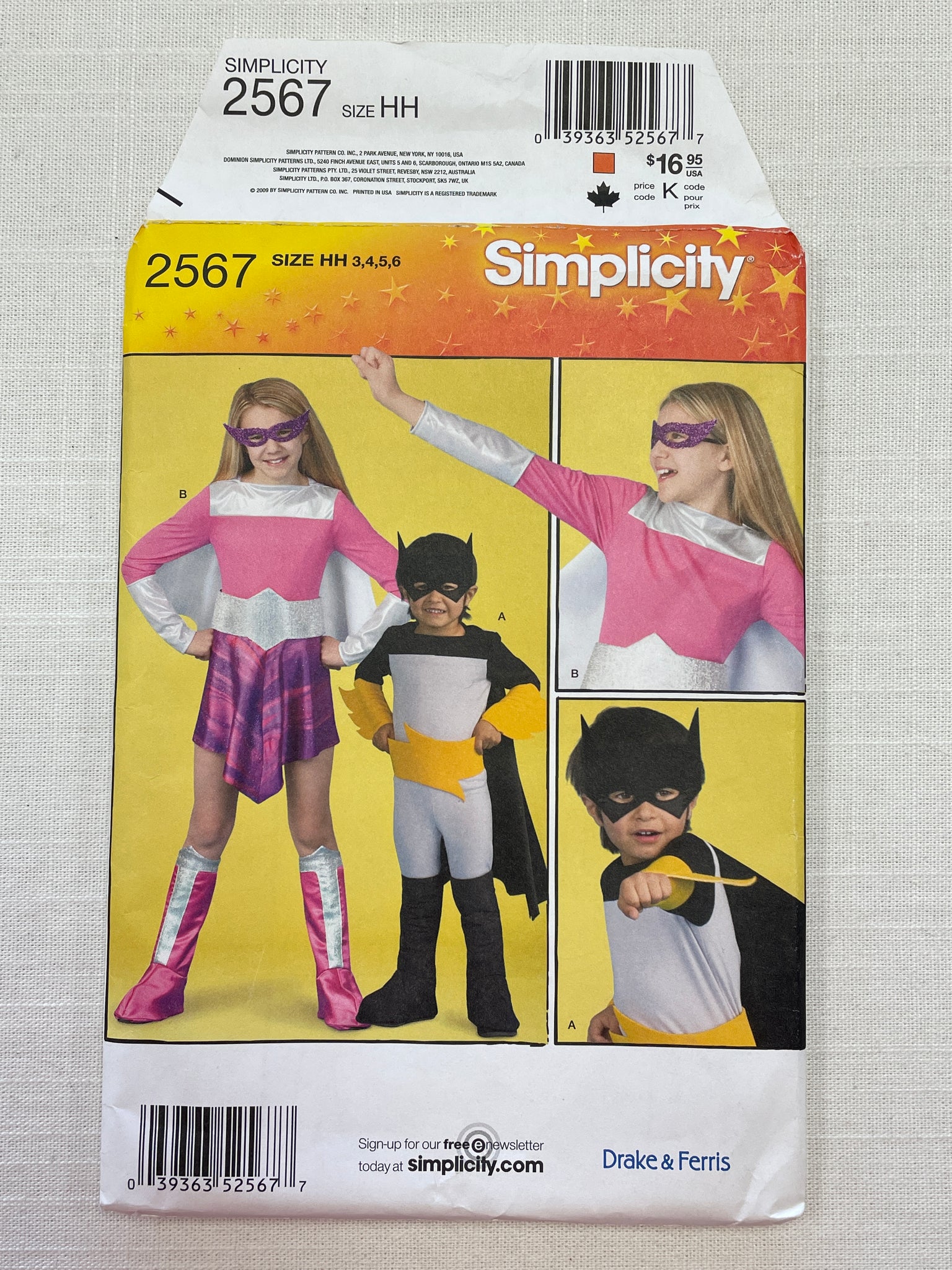 SALE 2009 Simplicity 2567 Pattern - Child's Superhero  Costumes FACTORY FOLDED