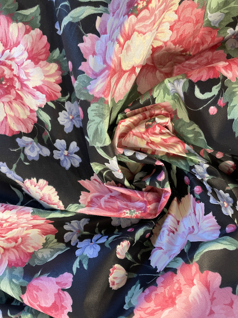 Cotton Polished Vintage - Black with Dahlias and Carnations