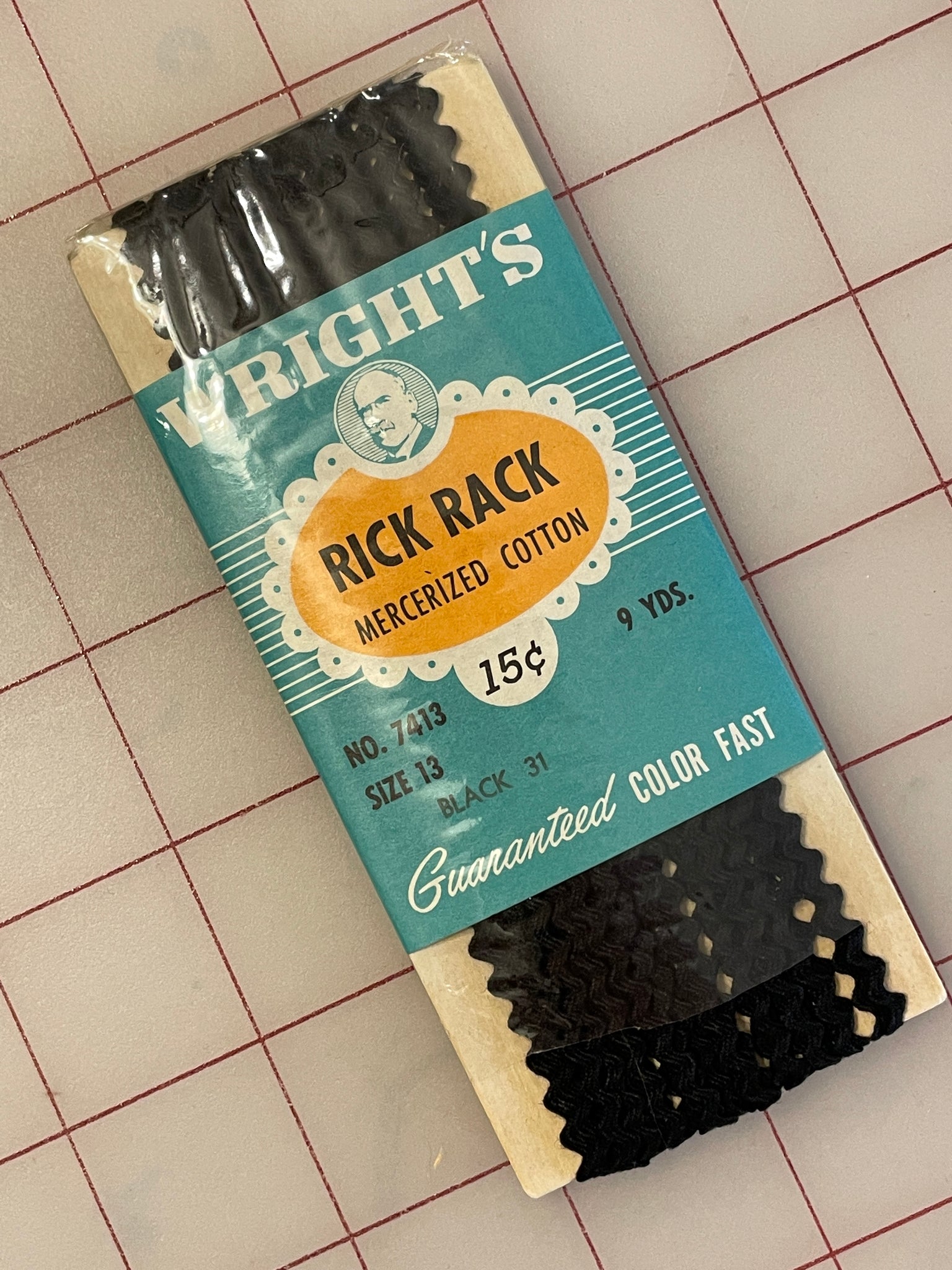 SALE 9 YD 1/4" Rick Rack Vintage - Black