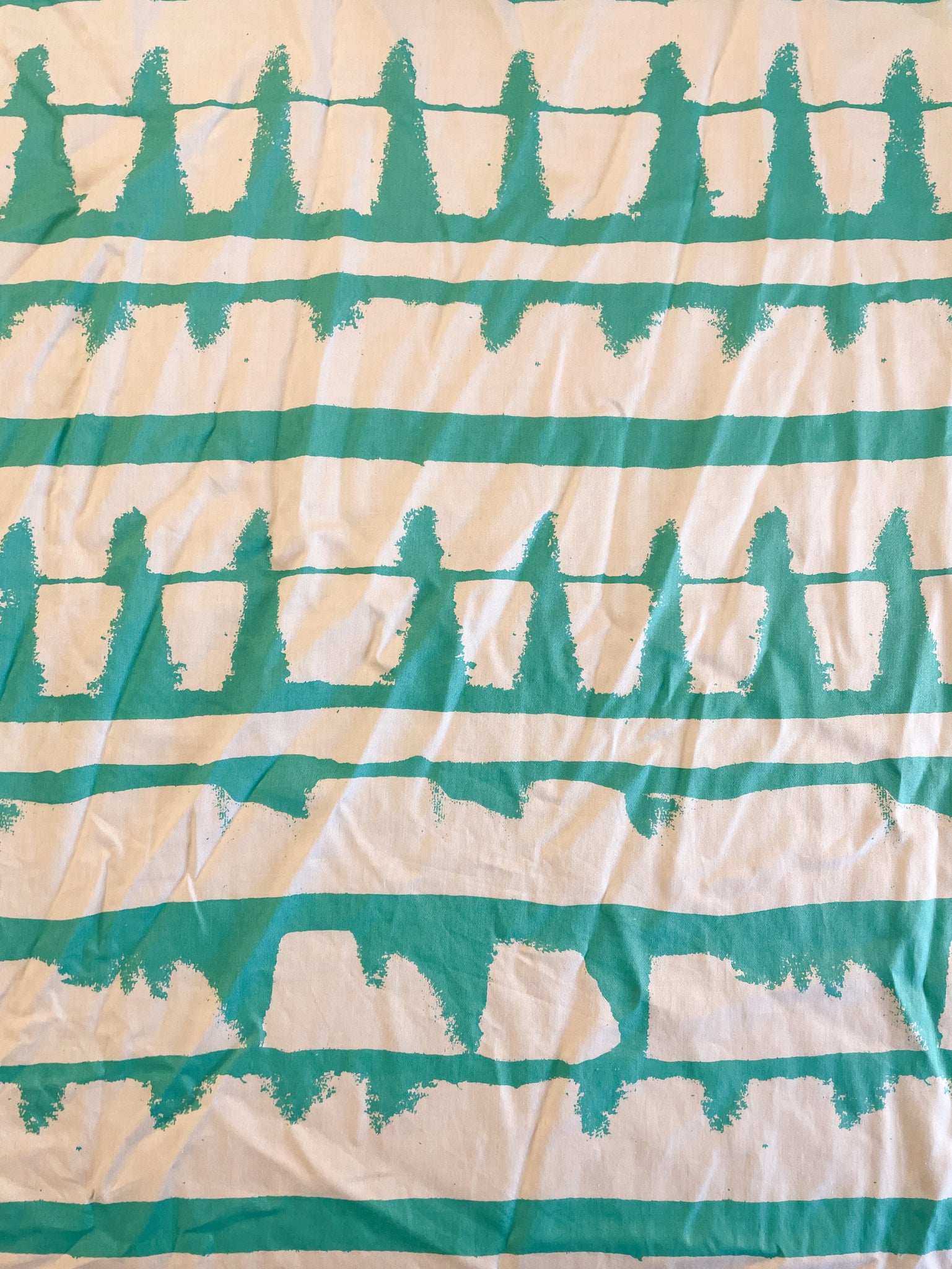 SALE Quilting Cotton Vintage - Turquoise and White