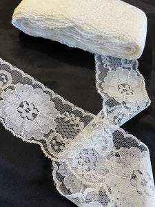 Vintage Synthetic Floral Lace Trim - Off White