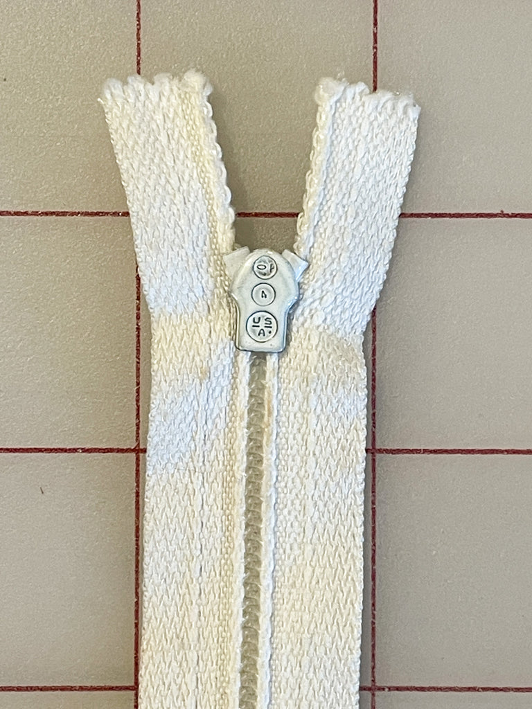 Zipper 7" Polyester Coil - White