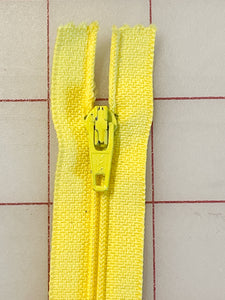Zipper 6" Polyester Coil - Yellow