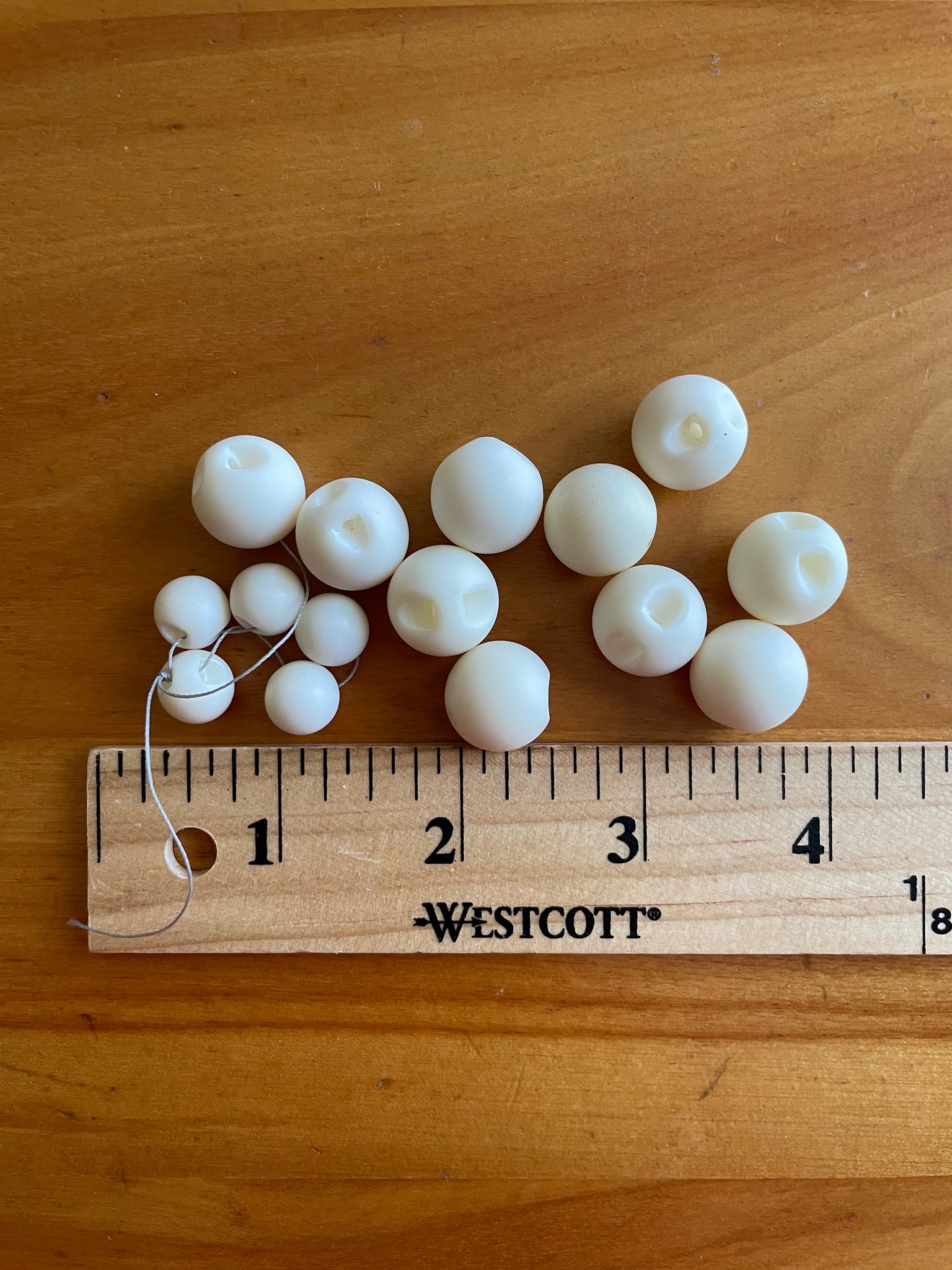 Button Vintage Plastic Set of 15 - Off White Ball